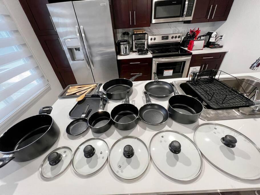 Vacay Spot Experience Luna Sky! 65" Tv Bar, Bbq, Shower Massage Jets, Music, Go To Fl Keys Хоумстед Екстериор снимка