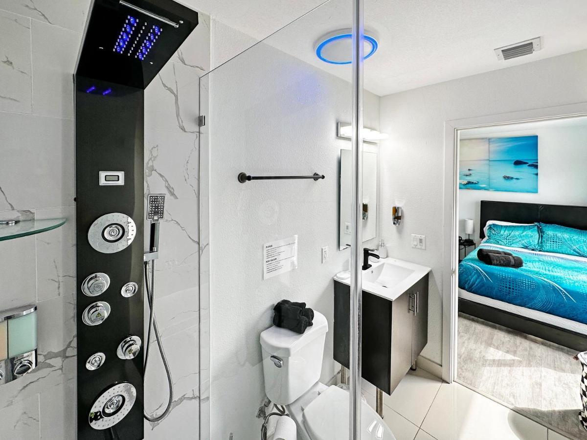 Vacay Spot Experience Luna Sky! 65" Tv Bar, Bbq, Shower Massage Jets, Music, Go To Fl Keys Хоумстед Екстериор снимка