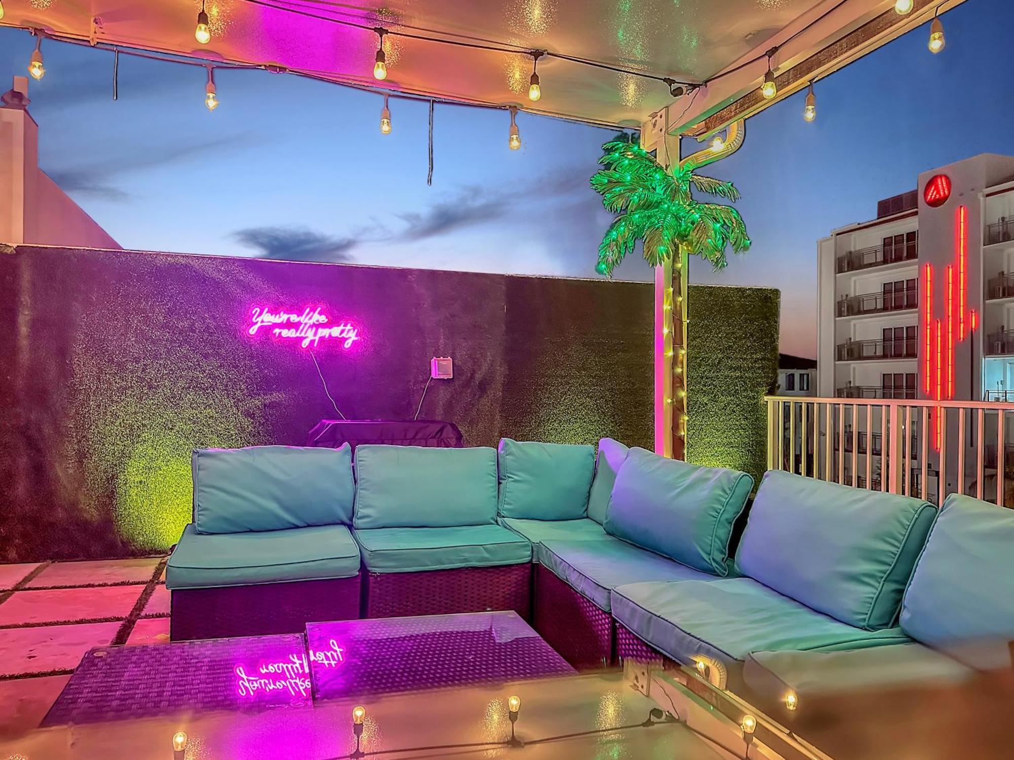 Vacay Spot Experience Luna Sky! 65" Tv Bar, Bbq, Shower Massage Jets, Music, Go To Fl Keys Хоумстед Екстериор снимка