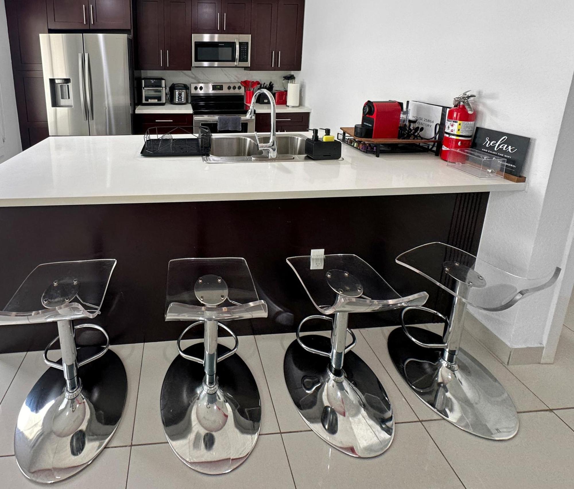 Vacay Spot Experience Luna Sky! 65" Tv Bar, Bbq, Shower Massage Jets, Music, Go To Fl Keys Хоумстед Екстериор снимка