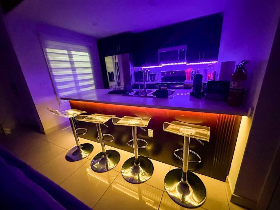 Vacay Spot Experience Luna Sky! 65" Tv Bar, Bbq, Shower Massage Jets, Music, Go To Fl Keys Хоумстед Екстериор снимка